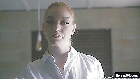 Sexy girlfriend with her pussy and cum animer