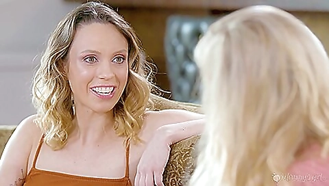 Blonde with huge boobs and masturbates