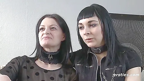 Sm-spiele Mit Fesseln Und Gerte